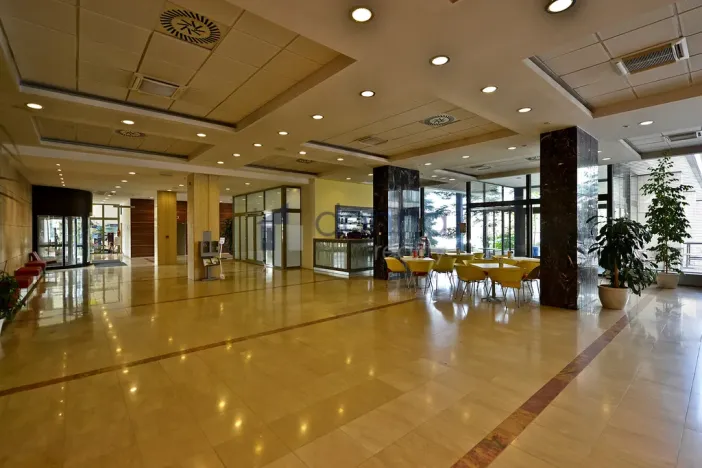 Pronájem kanceláře, Praha, Kodaňská, 530 m2