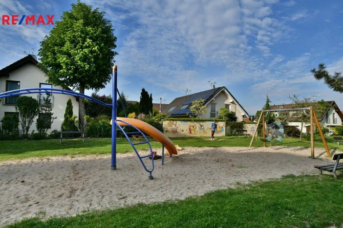 Pronájem bytu 3+kk, Hradec Králové - Svobodné Dvory, Jabloňová, 80 m2