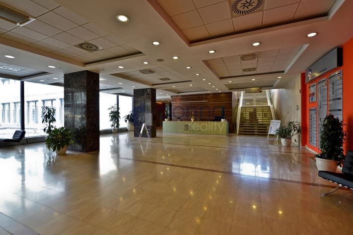 Pronájem kanceláře, Praha, Kodaňská, 121 m2