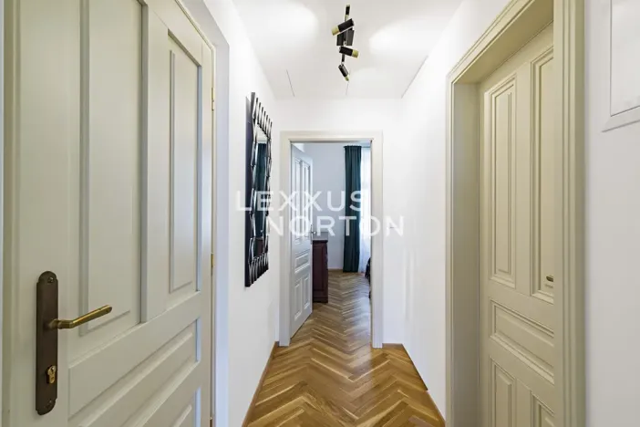 Pronájem bytu 2+kk, Praha - Nové Město, Nekázanka, 50 m2