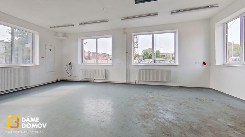 Pronájem obchodního prostoru, Zlín, U Tescomy, 183 m2