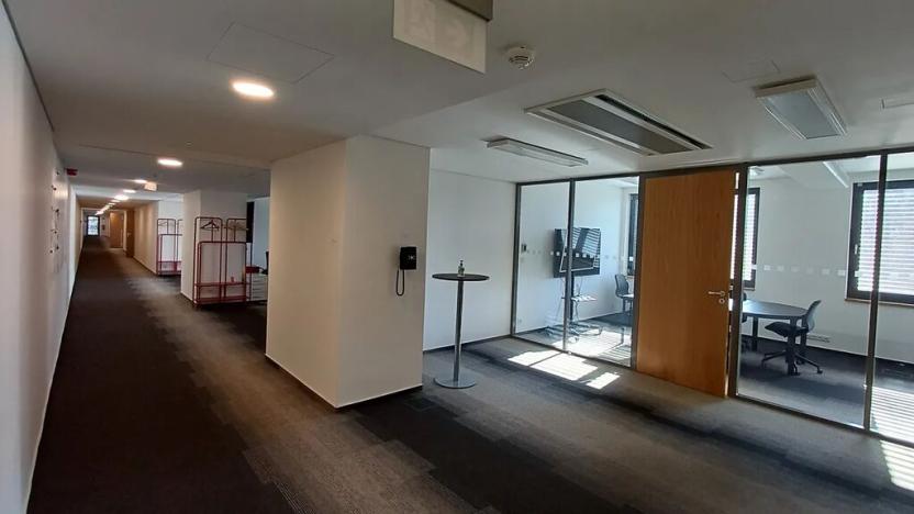 Pronájem kanceláře, Brno, Svatopetrská, 486 m2