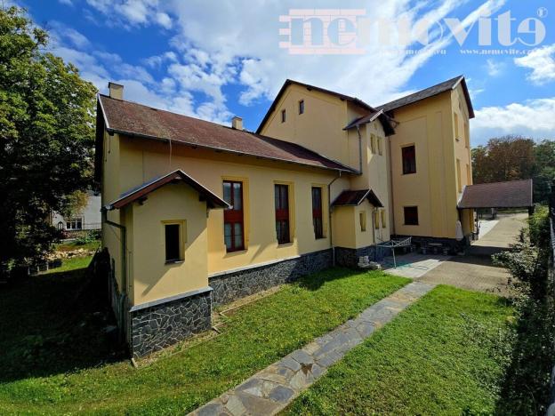 Prodej vícegeneračního domu, Louny, Holárkovy sady, 1624 m2
