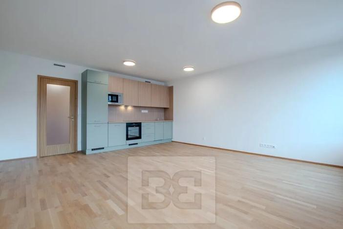 Prodej bytu 1+kk, Praha - Smíchov, Toyen, 39 m2
