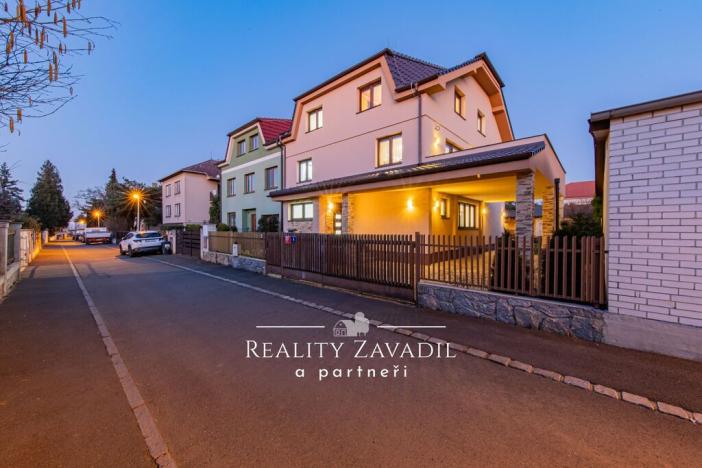 Prodej ubytování, Praha - Sedlec, Při hranici, 314 m2