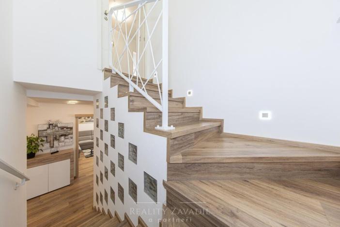 Prodej ubytování, Praha - Sedlec, Při hranici, 314 m2