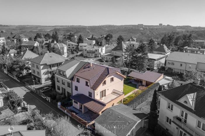 Prodej rodinného domu, Praha - Suchdol, Osvobození, 314 m2