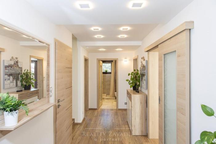 Prodej rodinného domu, Praha - Suchdol, Osvobození, 314 m2