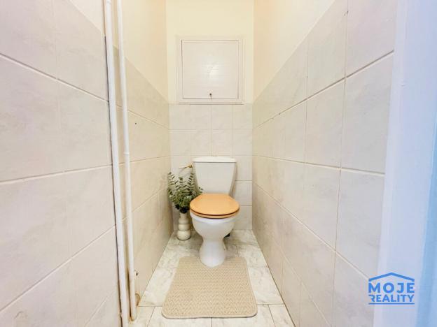 Prodej bytu 2+1, Karlovy Vary, K. Čapka, 55 m2