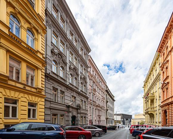 Pronájem bytu 1+kk, Praha - Vinohrady, Mánesova, 63 m2