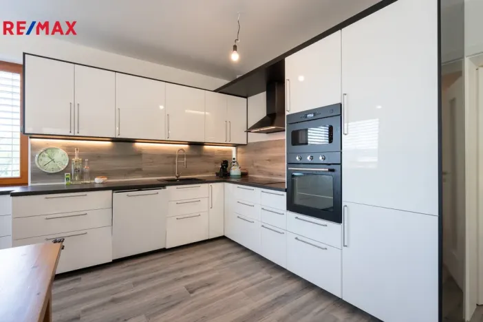 Prodej rodinného domu, Zlín, Ovsíková, 195 m2