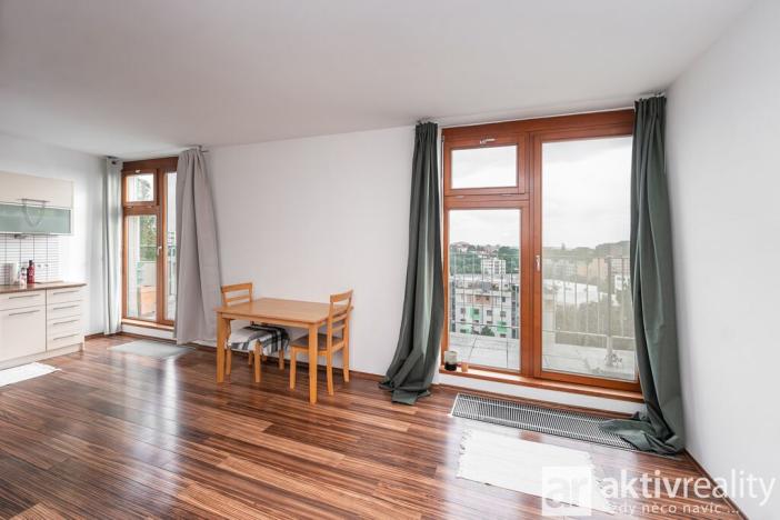 Prodej bytu 1+kk, Praha - Žižkov, Pod lipami, 32 m2