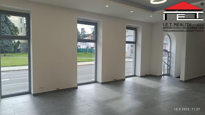 Pronájem obchodního prostoru, Opava, Olomoucká, 68 m2