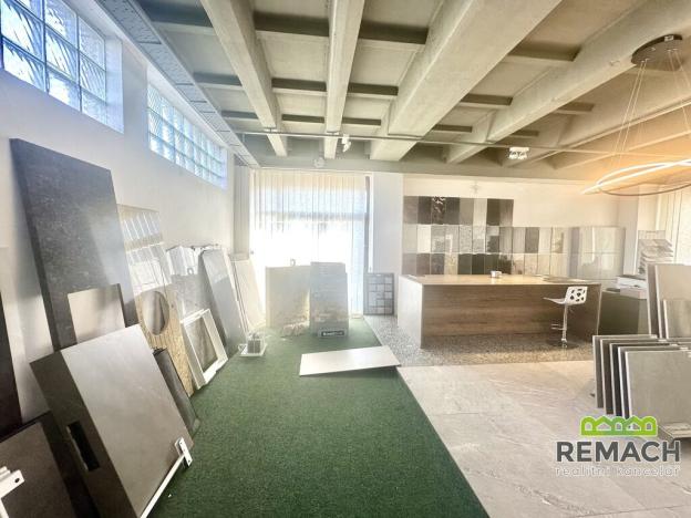 Pronájem obchodního prostoru, Staré Město, Luční čtvrť, 206 m2