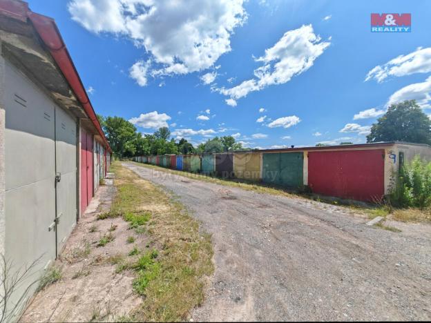 Prodej garáže, Hradec Králové - Slezské Předměstí, 18 m2