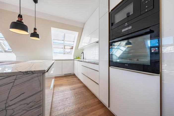 Prodej bytu 3+kk, Praha - Nové Město, Na Zderaze, 104 m2