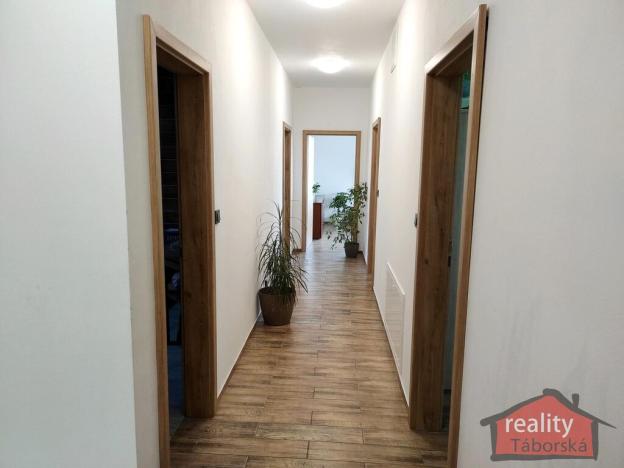 Prodej rodinného domu, Říčany, 341 m2