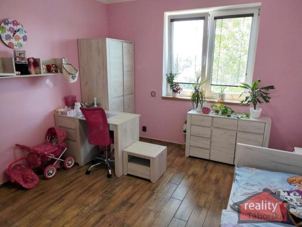 Prodej rodinného domu, Říčany, 341 m2