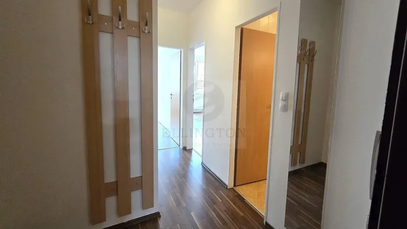 Pronájem bytu 2+kk, Praha - Vysočany, Podkovářská, 53 m2