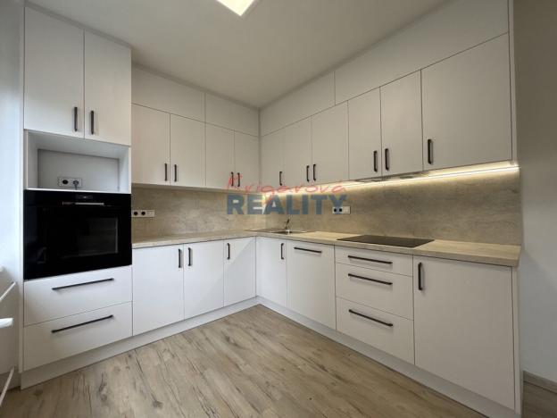 Prodej bytu 4+1, České Budějovice - České Budějovice 2, Otavská, 79 m2