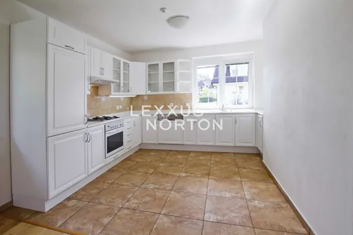 Pronájem vily, Průhonice, Pod Valem II., 260 m2