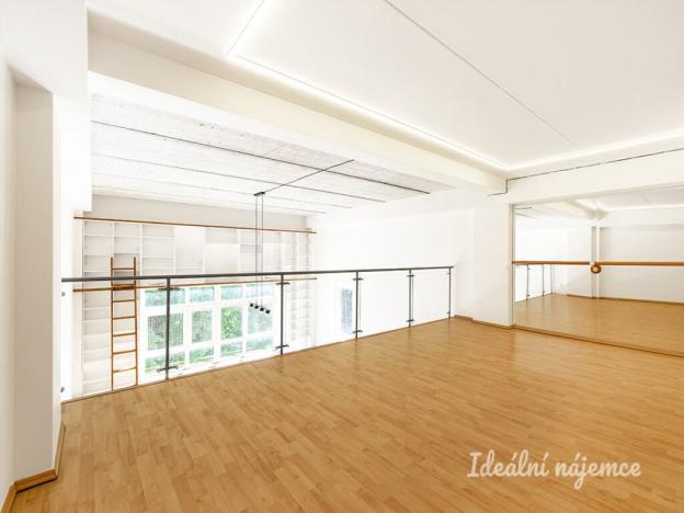 Prodej bytu 2+kk, Praha - Michle, Novobohdalecká, 74 m2