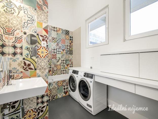 Prodej bytu 2+kk, Praha - Michle, Novobohdalecká, 74 m2