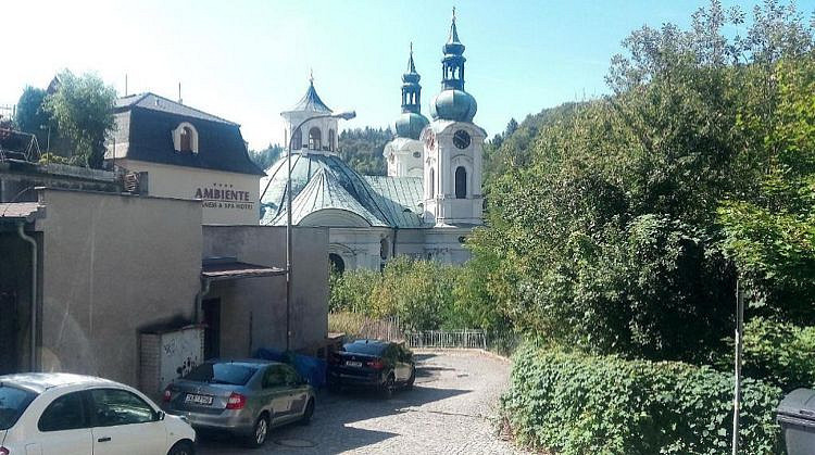 Pronájem bytu 2+kk, Karlovy Vary, Kolmá, 62 m2