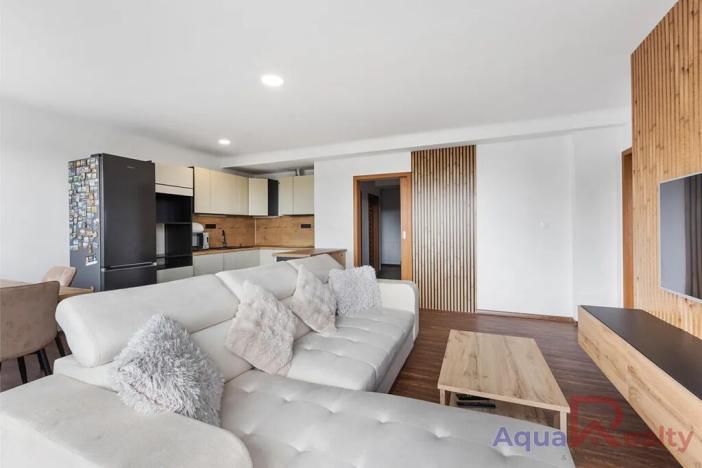 Prodej bytu 4+kk, Karlovy Vary, Dubová, 99 m2