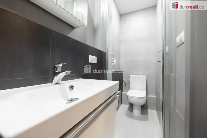 Prodej bytu 2+kk, Praha - Košíře, Zahradníčkova, 54 m2