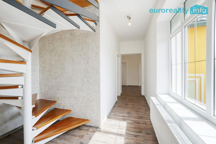 Prodej rodinného domu, Mariánské Lázně - Úšovice, Palackého, 420 m2