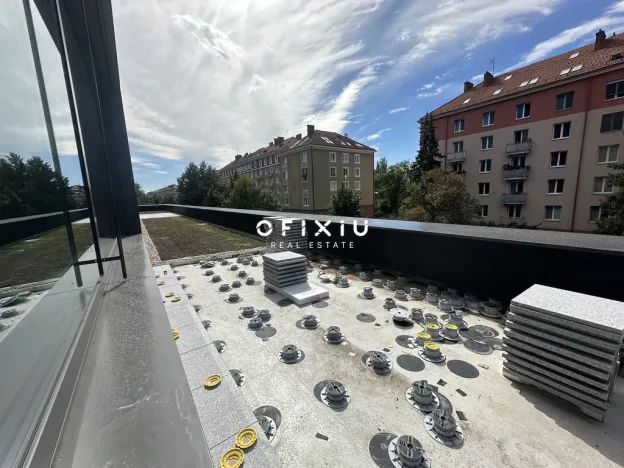 Pronájem kanceláře, Brno, Botanická, 241 m2