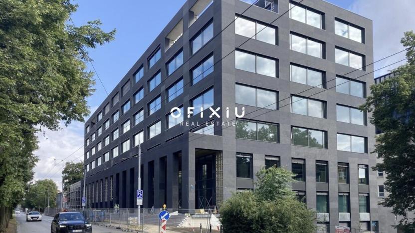 Pronájem kanceláře, Brno, Botanická, 613 m2