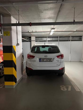 Prodej garážového stání, Praha - Stodůlky, Suchý vršek, 2 m2