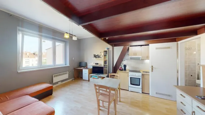 Prodej bytu 2+kk, Praha - Bubeneč, Eliášova, 50 m2