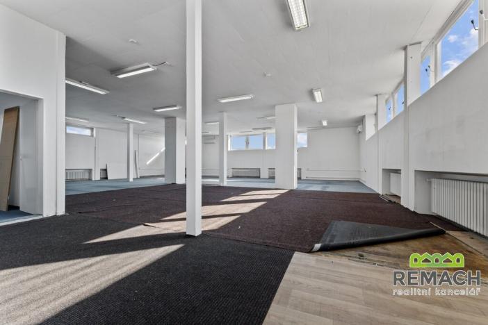Pronájem obchodního prostoru, Kunovice, Pekařská, 217 m2