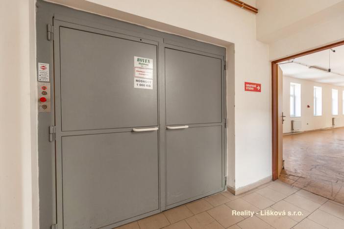 Pronájem výrobních prostor, Libouchec, 261 m2