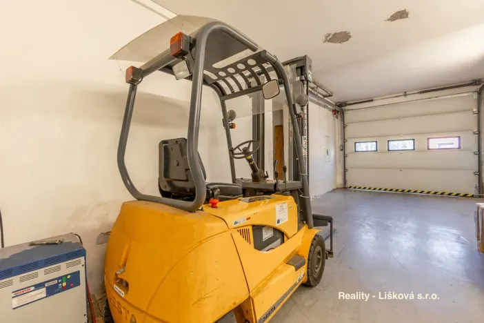 Pronájem výrobních prostor, Libouchec, 261 m2