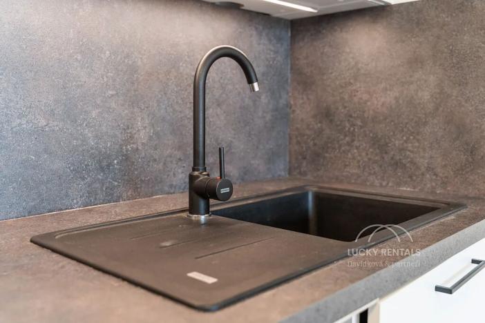 Pronájem bytu 2+kk, Praha - Chodov, Líbalova, 60 m2