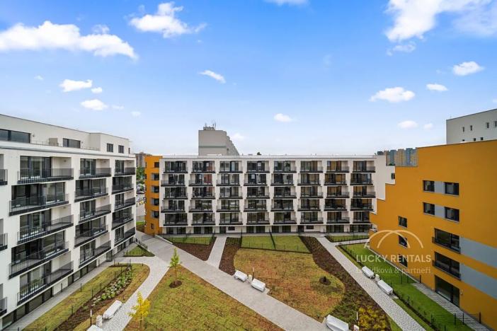 Pronájem bytu 1+kk, Praha - Chodov, Líbalova, 41 m2