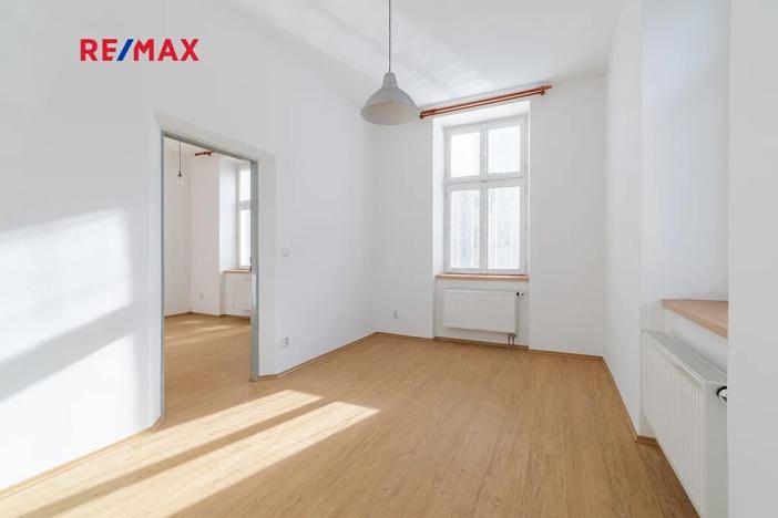 Prodej bytu 2+1, Plzeň, Nerudova, 58 m2