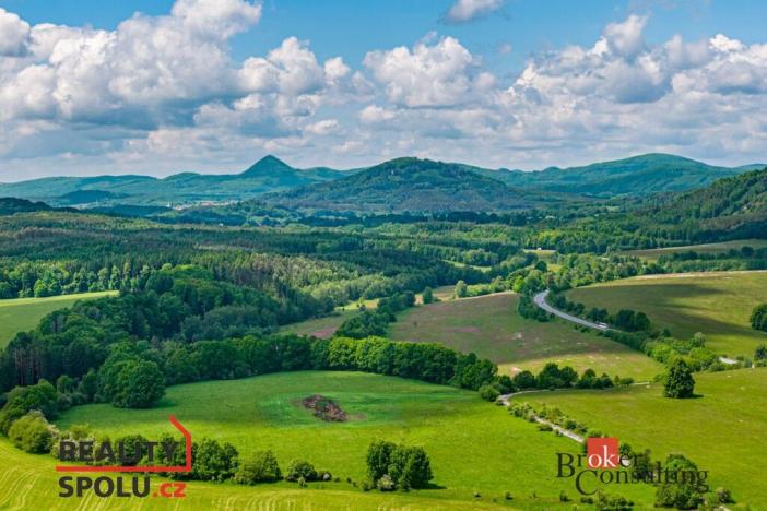 Prodej komerčního pozemku, Jablonné v Podještědí - Zámecká, 1942 m2