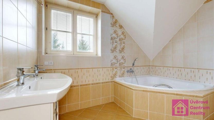 Prodej rodinného domu, Valtice, 21. dubna, 222 m2