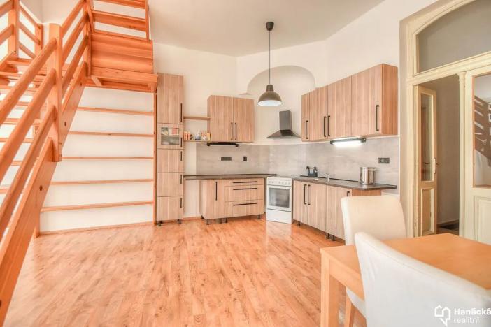 Prodej činžovního domu, Olomouc, Dolní náměstí, 1450 m2