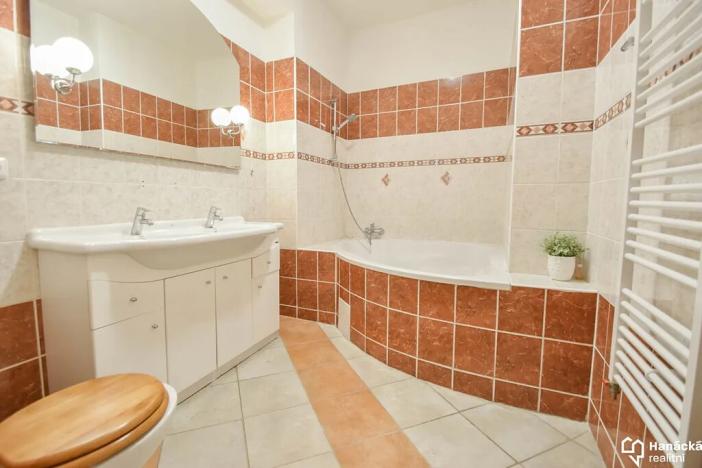 Prodej činžovního domu, Olomouc, Dolní náměstí, 1450 m2