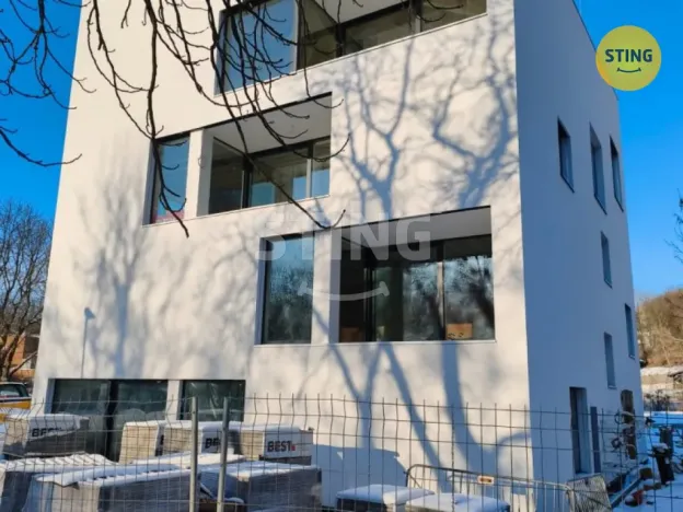 Prodej bytu 2+kk, Ostrava, Na Burni, 70 m2