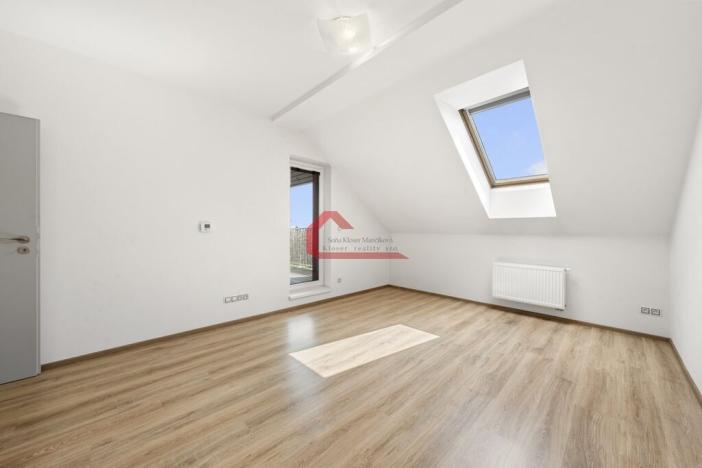 Prodej bytu 2+kk, Moravany, Višňová, 64 m2