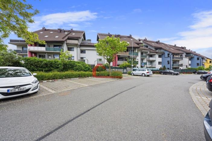 Prodej bytu 2+kk, Moravany, Višňová, 64 m2