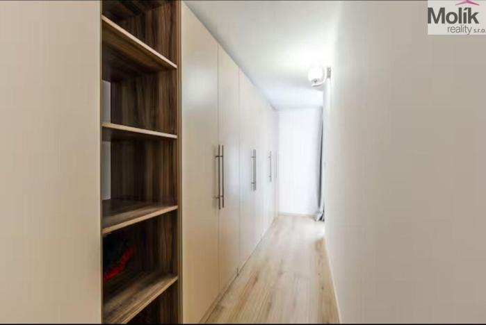 Prodej atypického bytu, Drač, 178 m2