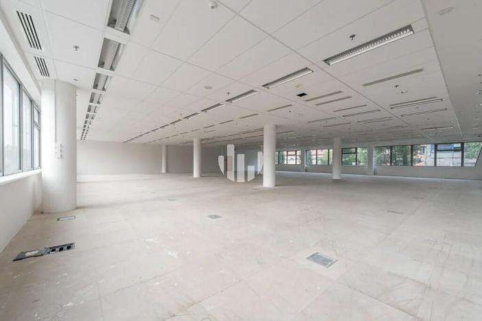 Pronájem kanceláře, Praha - Vokovice, Evropská, 700 m2